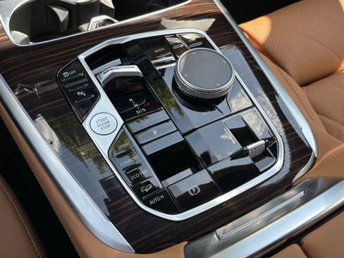 New 2027 BMW X7 xDrive40i w/ M Sport Package AWD/4WD image 29