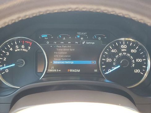 Used 2019 Ford F150 Lariat w/ Equipment Group 502A Luxury AWD/4WD image 15