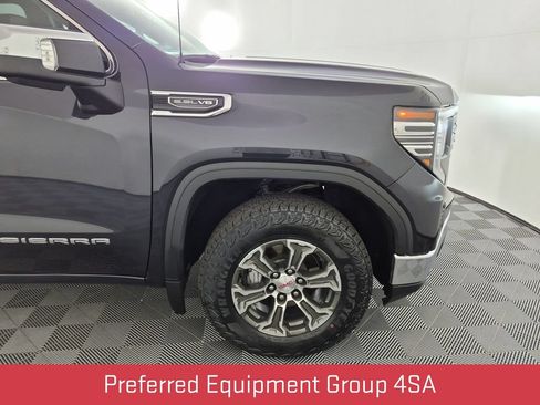 Certified 2025 GMC Sierra 1500 SLT AWD/4WD image 11