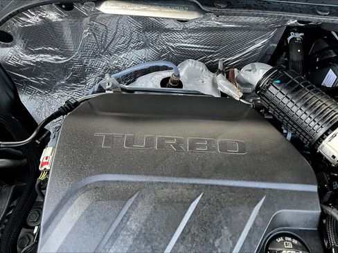 Used 2025 Chevrolet Trax ACTIV w/ Driver Confidence Package FWD image 30