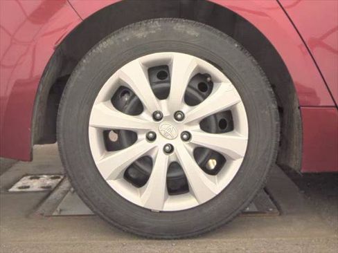 Used 2024 Toyota Corolla LE FWD image 23