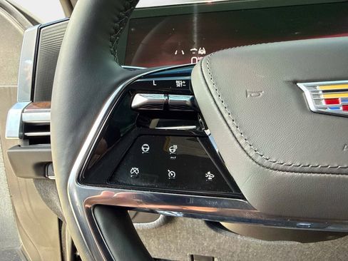 Used 2026 Cadillac Escalade Platinum Sport w/ LPO, ONYX Package AWD/4WD image 58