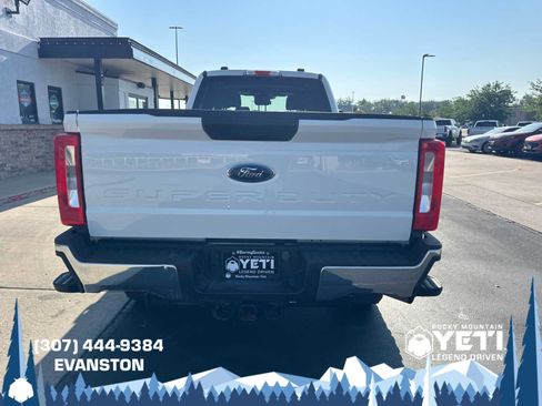 Used 2023 Ford F350 XLT w/ FX4 Off-Road Package AWD/4WD image 4