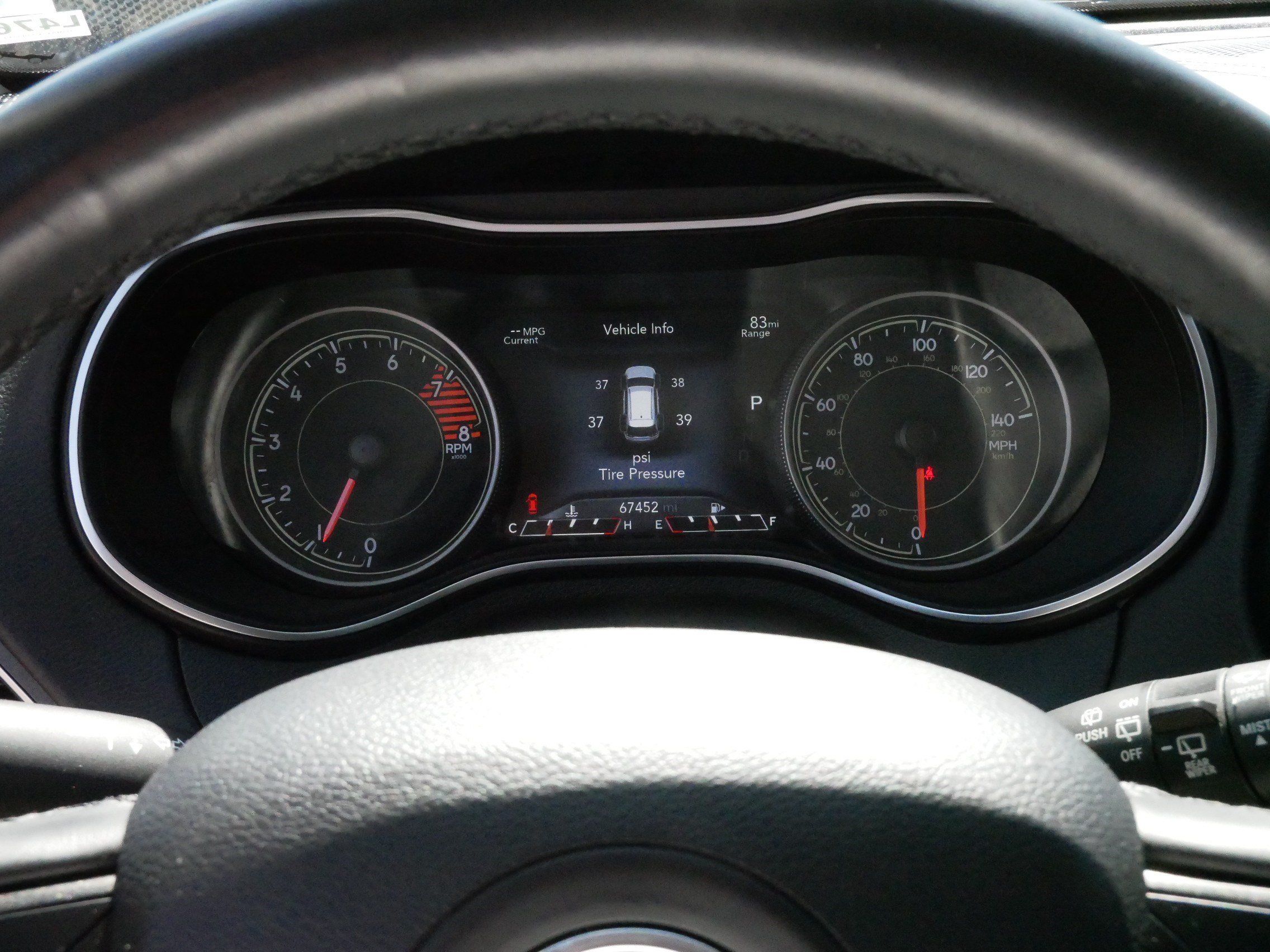 Used 2019 Jeep Cherokee Trailhawk AWD/4WD image 21