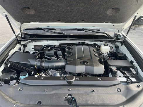 Used 2023 Toyota 4Runner SR5 image 30