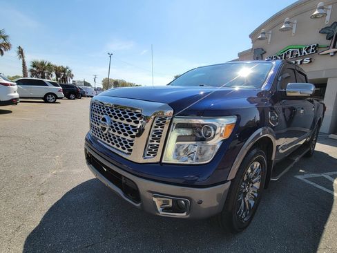 Used 2017 Nissan Titan Platinum Reserve image 6