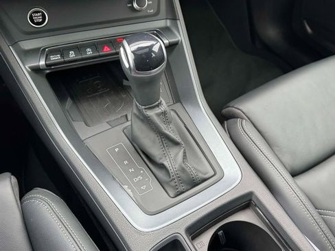 Used 2025 Audi Q3 2.0T Premium w/ Convenience Package image 32