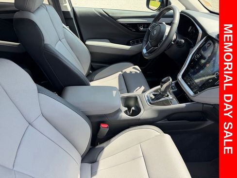 Used 2025 Subaru Outback Limited AWD/4WD image 15