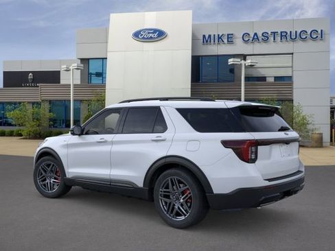 New 2026 Ford Explorer ST-Line w/ ST-Line Street Pack AWD/4WD image 5