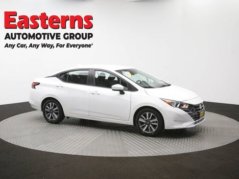 Used 2023 Nissan Versa SV FWD image 47