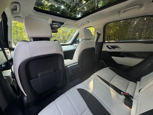 Used 2023 Land Rover Range Rover Velar R-Dynamic S image 45