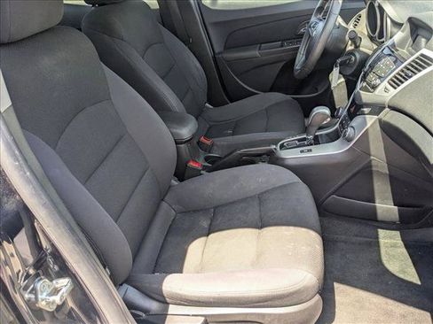 Used 2015 Chevrolet Cruze LT FWD image 18