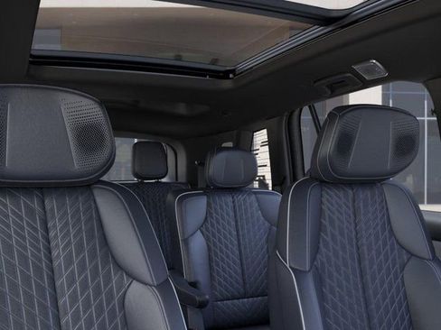 New 2026 Cadillac Vistiq Premium Luxury w/ LPO, Premium Carpet Package AWD/4WD image 24