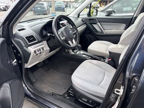 Used 2017 Subaru Forester 2.5i Premium AWD/4WD image 10