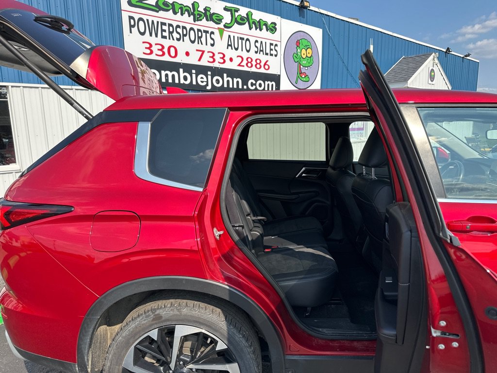 Used 2024 Mitsubishi Outlander SE AWD/4WD image 19