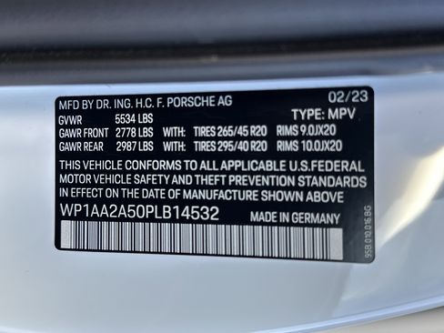 Used 2023 Porsche Macan image 28