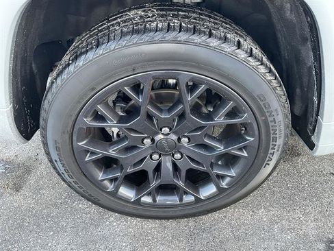 Used 2025 Jeep Grand Cherokee Summit w/ Obsidian Package image 27