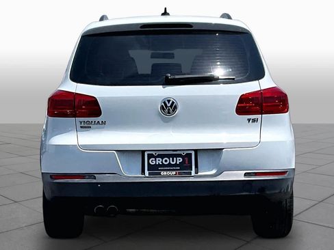 Used 2017 Volkswagen Tiguan Limited FWD image 4