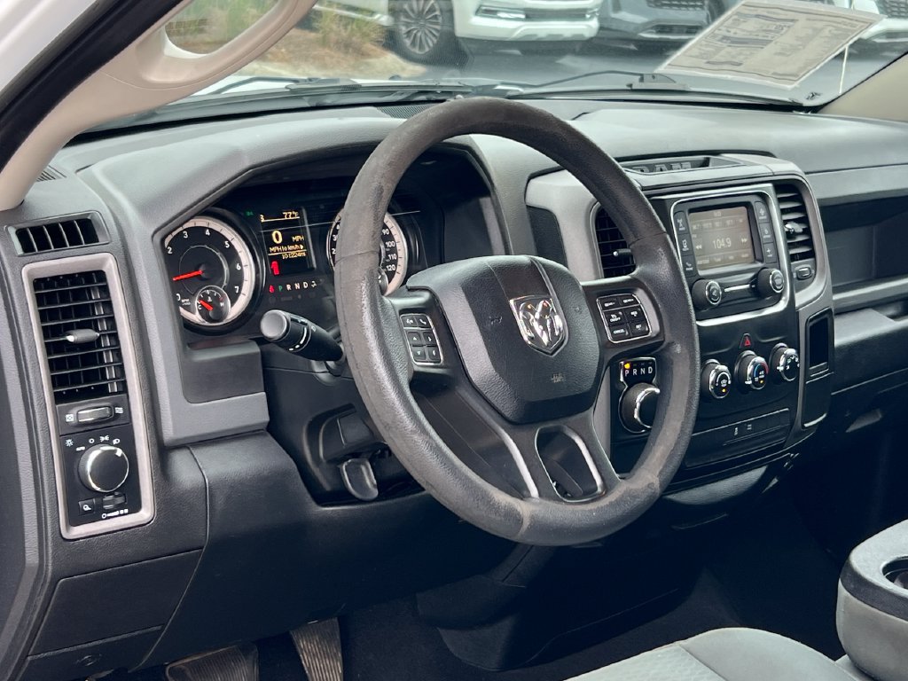Used 2018 RAM 1500 Express RWD image 5