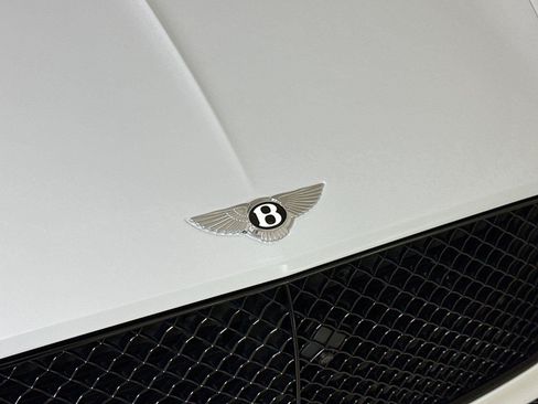 Used 2022 Bentley Continental GT AWD/4WD image 32