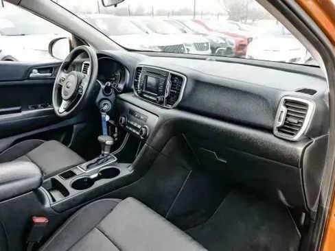 Used 2019 Kia Sportage LX FWD image 18