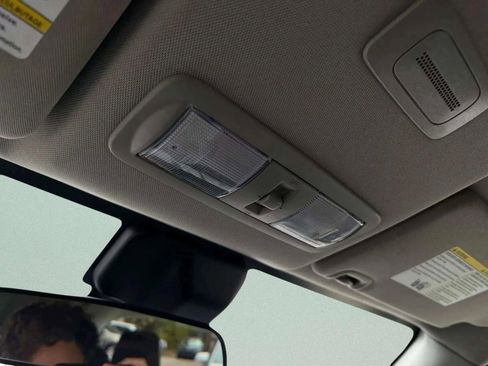 Used 2022 Nissan Frontier S w/ Technology Package image 28