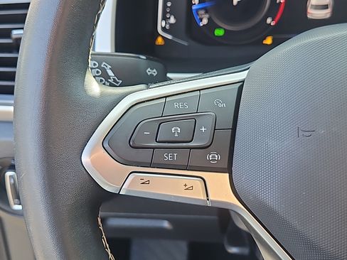 Certified 2022 Volkswagen Atlas SE image 15