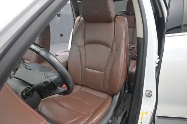 Used 2019 Buick Enclave Avenir w/ Avenir Technology Package AWD/4WD image 11