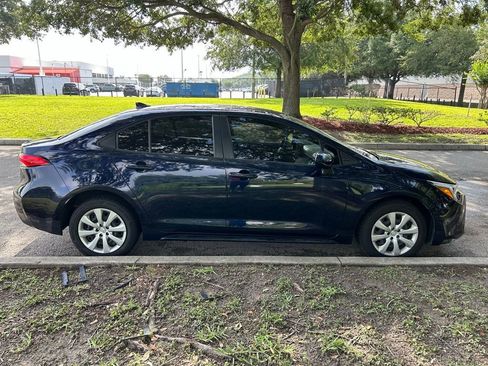 Used 2024 Toyota Corolla LE FWD image 7