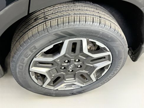 Used 2022 Hyundai Santa Fe Limited w/ Cargo Package image 32