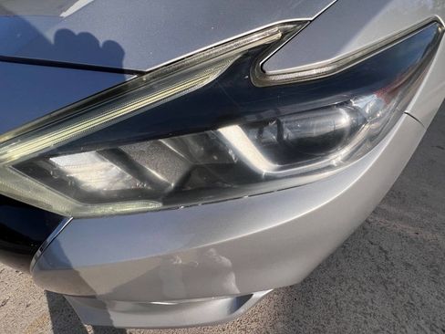 Used 2017 Nissan Maxima Platinum FWD image 19