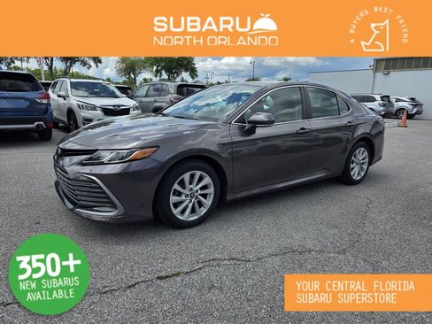 Used 2022 Toyota Camry LE w/ Convenience Package FWD image 1