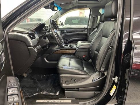 Used 2018 Chevrolet Tahoe LT w/ LT Signature Package image 29