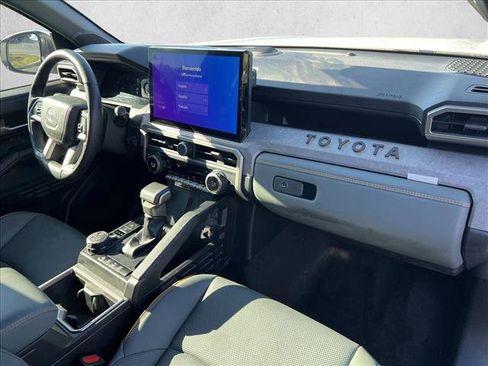 Certified 2025 Toyota Tacoma 4x4 Double Cab Hybrid image 23