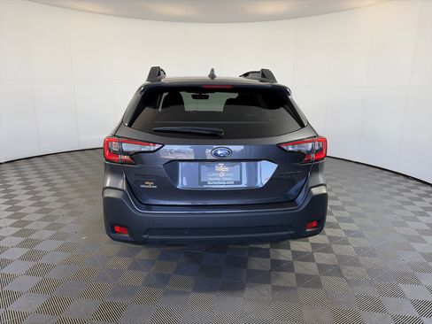 Used 2025 Subaru Outback Onyx Edition image 9