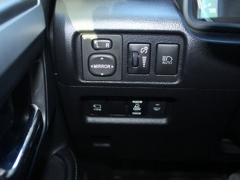 Used 2022 Toyota 4Runner Limited image 29