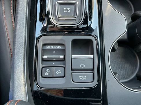 Used 2025 Honda Pilot TrailSport image 25