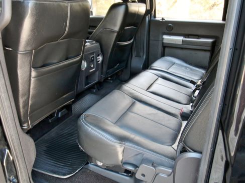 Used 2015 Ford F250 Lariat w/ Lariat Ultimate Package image 47