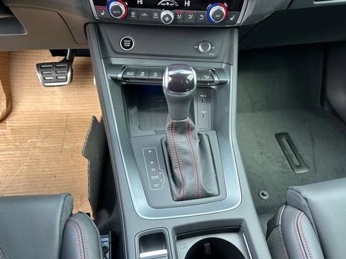 Used 2025 Audi Q3 2.0T Premium Plus w/ Premium Plus Package AWD/4WD image 17