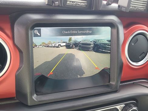 Used 2022 Jeep Gladiator Rubicon w/ LED Lighting Group image 22