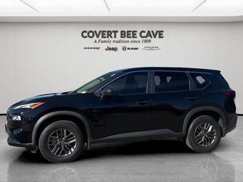 Used 2021 Nissan Rogue S image 4