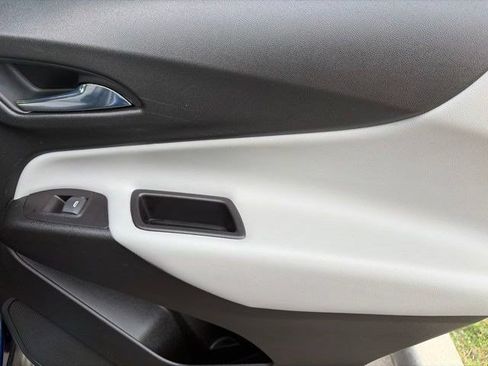 Used 2022 Chevrolet Equinox LT w/ Driver Convenience Package FWD image 37