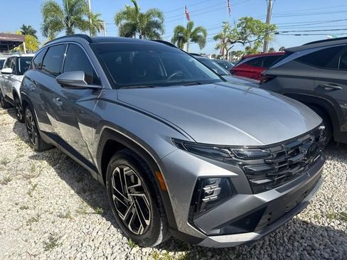 Used 2025 Hyundai Tucson Limited FWD image 3