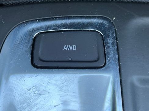 Used 2022 Chevrolet Equinox LT AWD/4WD image 29