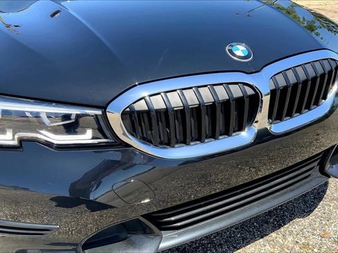 Used 2021 BMW 330i Sedan w/ Premium Package image 29