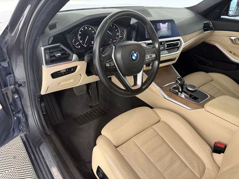 Used 2020 BMW 330i Sedan w/ Convenience Package RWD image 4