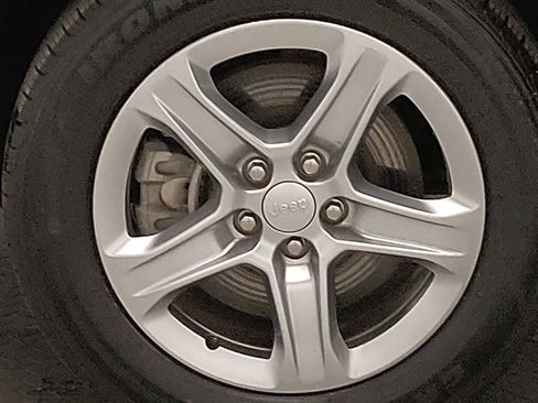 Used 2024 Jeep Compass Latitude w/ Altitude Special Edition AWD/4WD image 31