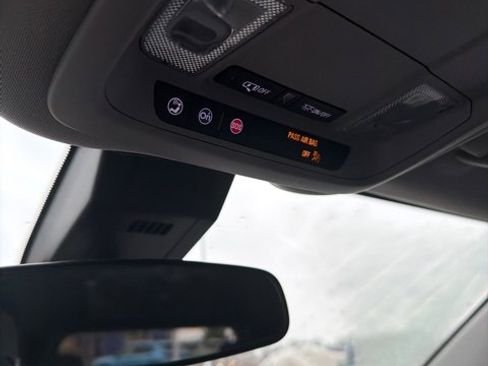 Used 2024 Chevrolet Equinox LS w/ LS Convenience Package image 19