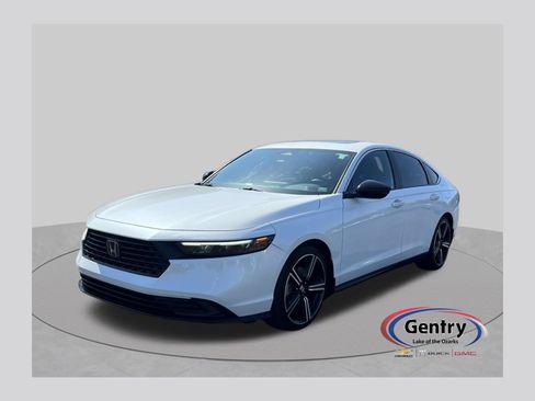 Used 2023 Honda Accord Sport image 1
