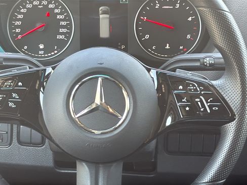 Used 2025 Mercedes-Benz Sprinter 2500 image 19